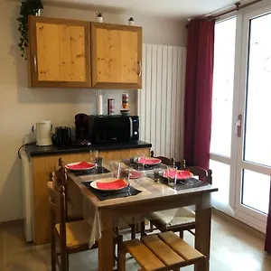 Appartement Petit Confort Les 2 Alpes Résidence Arc En Ciel Près Des Pistes, Les Deux Alpes
